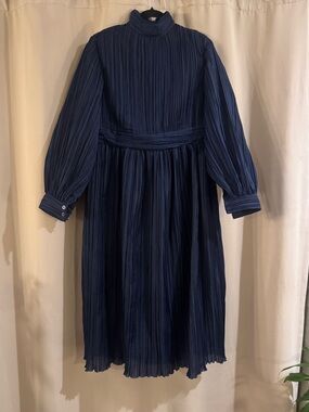 NWT Pluswear Navy Pleated High-Neck Midi Dress